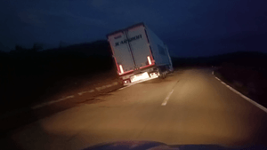 🟢Camión bloqueado en la carretera CV-396 a la altura kilómetro 5