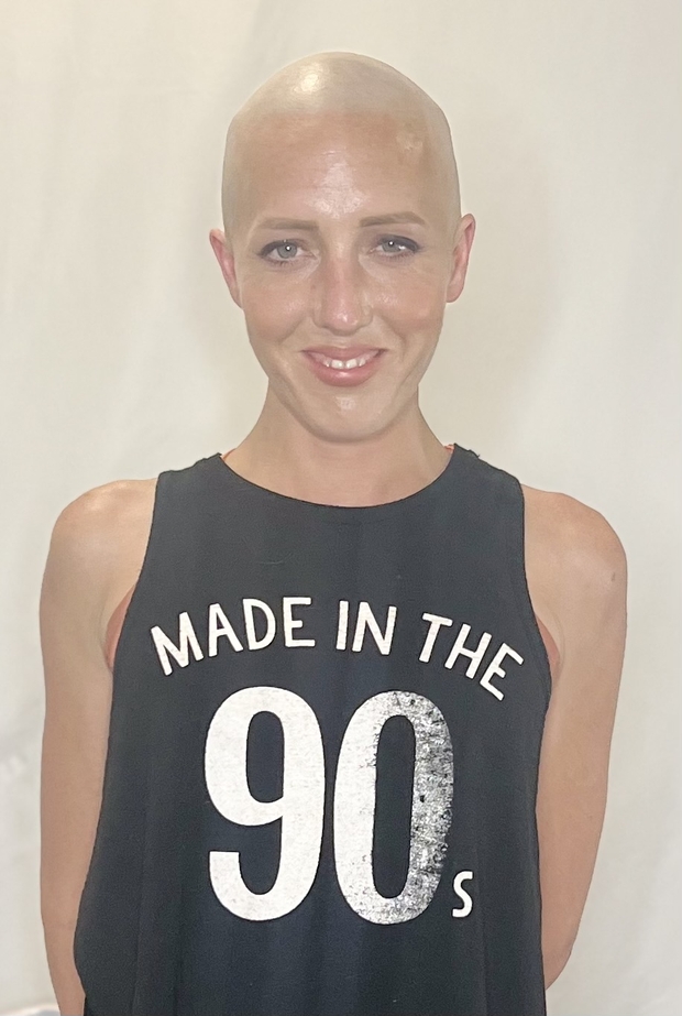 Hillary shaves her head bald! 