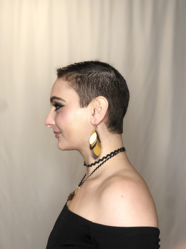 Kaytlyn gets a short pixie! 