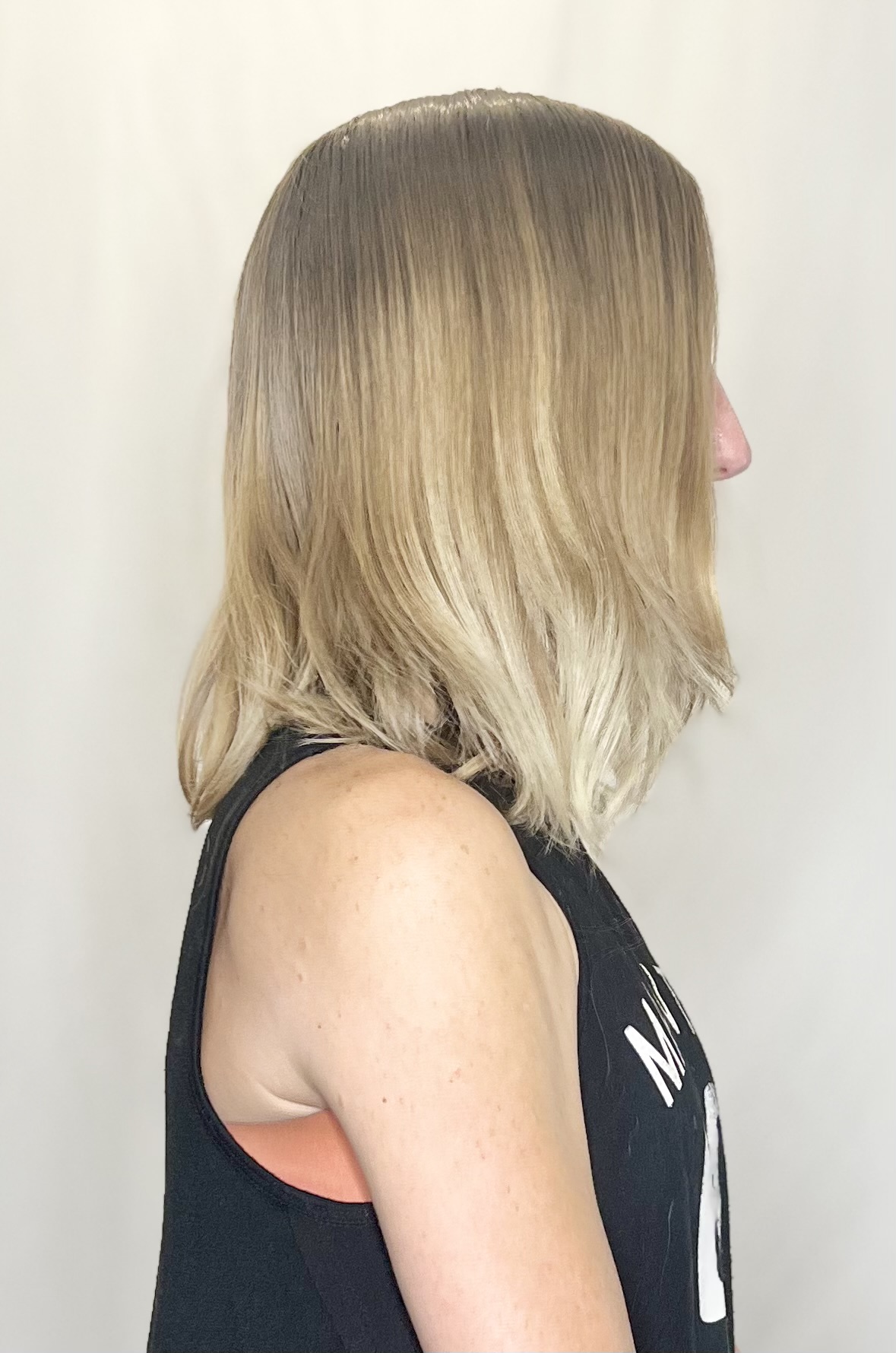 Jennifer Shaves Her Head Bald