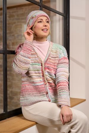 Jacke &amp; Mütze mit Fantasiemusterstreifen