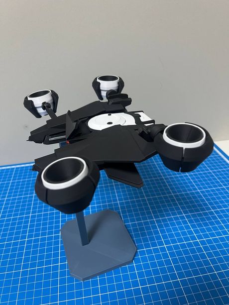 Rocketeer with stand