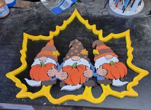 Gnomes on a leaf pattern