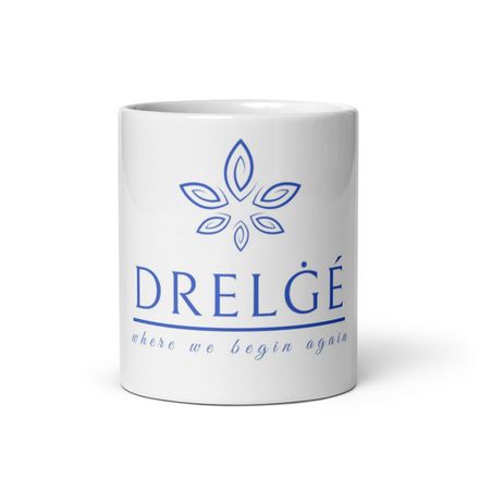 Drelġé White Glossy Mug - where we begin again 