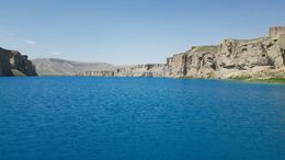 Close Aerial Soaring over Band E Amir Lake