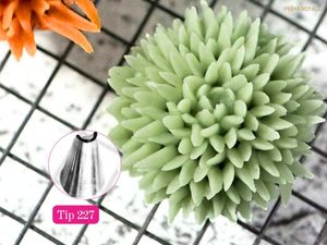 Korea Tip 227 chrysanthemum dahlia buttercream flower cake piping tip