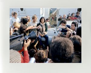 Joan Baez - with the press - 1970 Isle of Wight Festival - Mounted Print - (20&quot;x16&quot;) [322634]