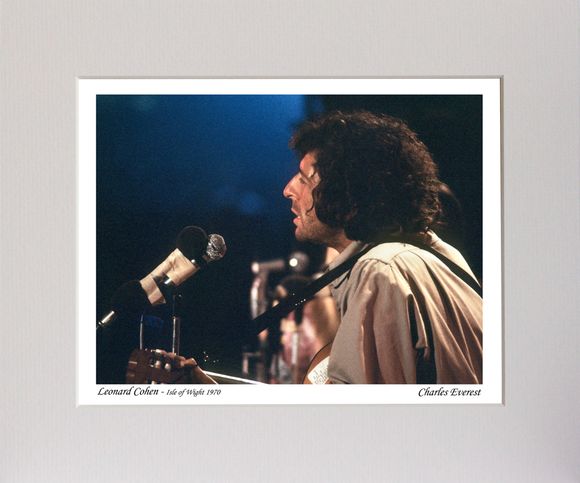 Leonard Cohen - On stage - 1970 Isle of Wight Festival - Mounted Print - (12&quot;x10&quot;) [323228]