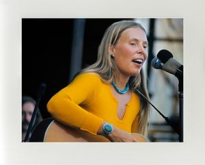 Joni Mitchell - close up - 1970 IOW Festival - Mounted Print - (20&quot;x16&quot;) [322238]