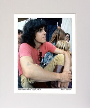 Donovan - sitting side-stage  - 1970 Isle of Wight Festival - Mounted Print - (12&quot;x10&quot;) [320852]