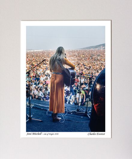 Joni Mitchell - from backstage - 1970 Isle of Wight Festival - Mounted Print - (12&quot;x10&quot;) [321156]