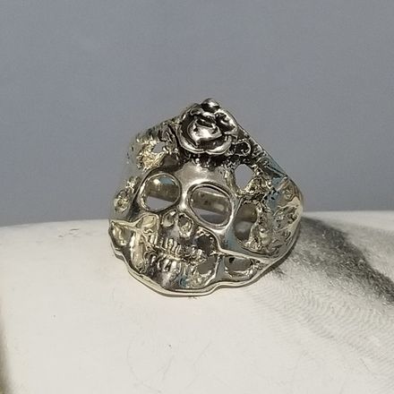Sterling Silver Skull Ring with rose, Vintage Gothic Biker Skull Head Ring, Gothic Style 