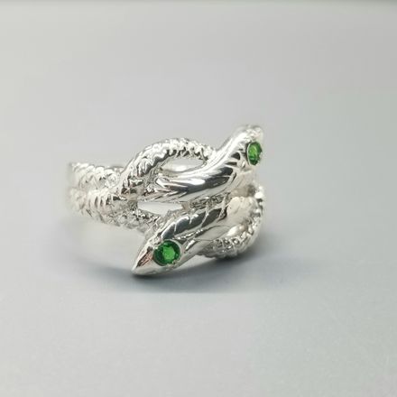 Snake ring with two snakes intwined, stone on top of heads, sterling silver 