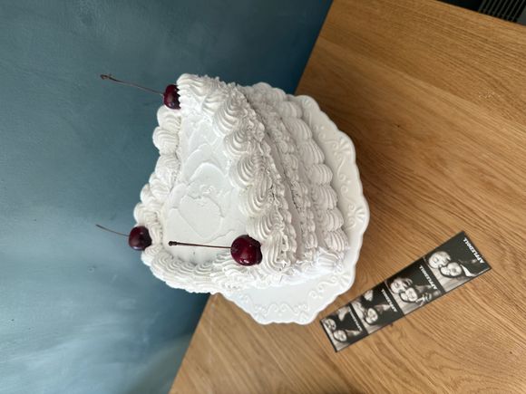 Classic White Heart Medium Display Cake