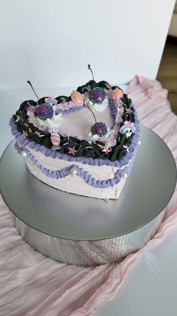 Cute Halloween Medium Display Cake | Heart-Shaped Fake Cake Decor