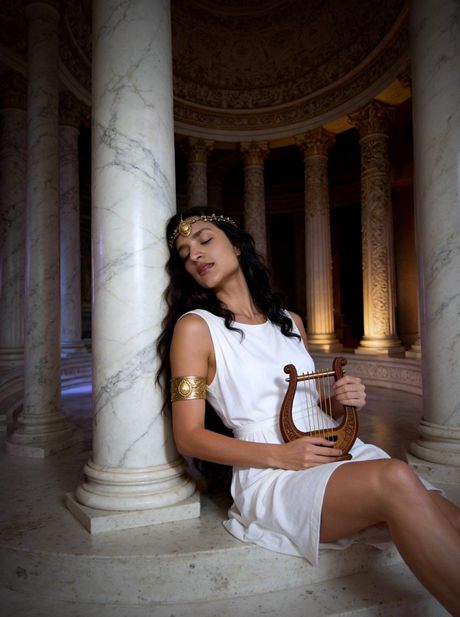 Grecian Trilogy 1    'I Am That Muse'