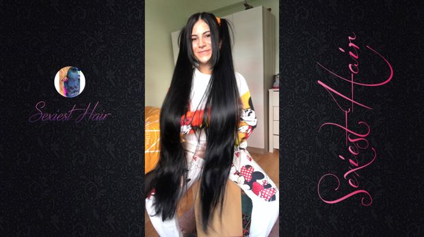 Duygu Pigtails Play