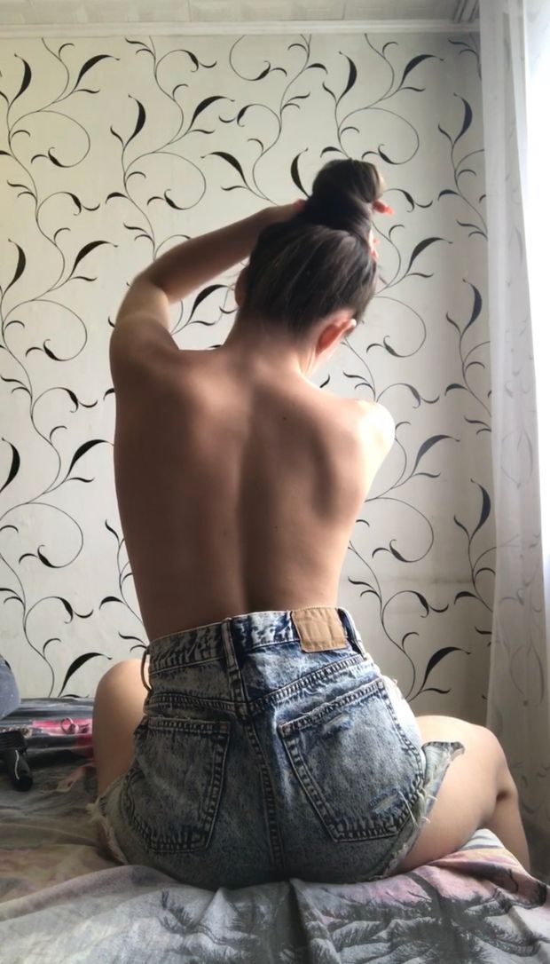 No Top Sexy Ponytail Play