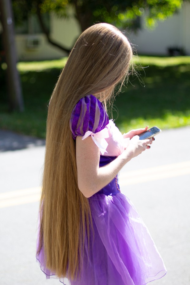 Nina Real Life Rapunzel Cos Play (Part 1)