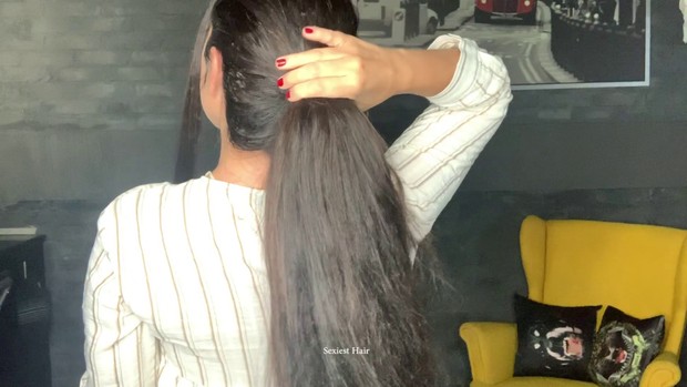 Mila Super Big Hair