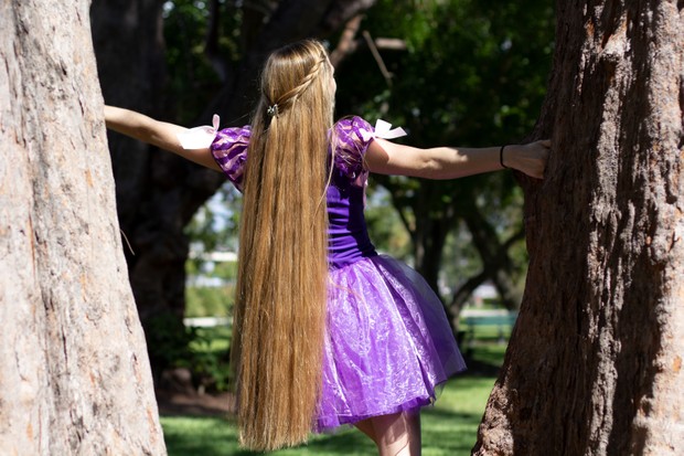 Nina Real Life Rapunzel Cos Play (Part 1)