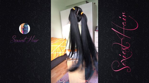 Duygu Pigtails Play