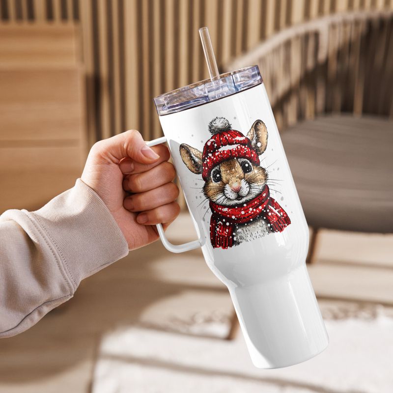 Travel Mug, Cattle, Mouse wearing red winter hat and scarf in the snow, xg8dl3