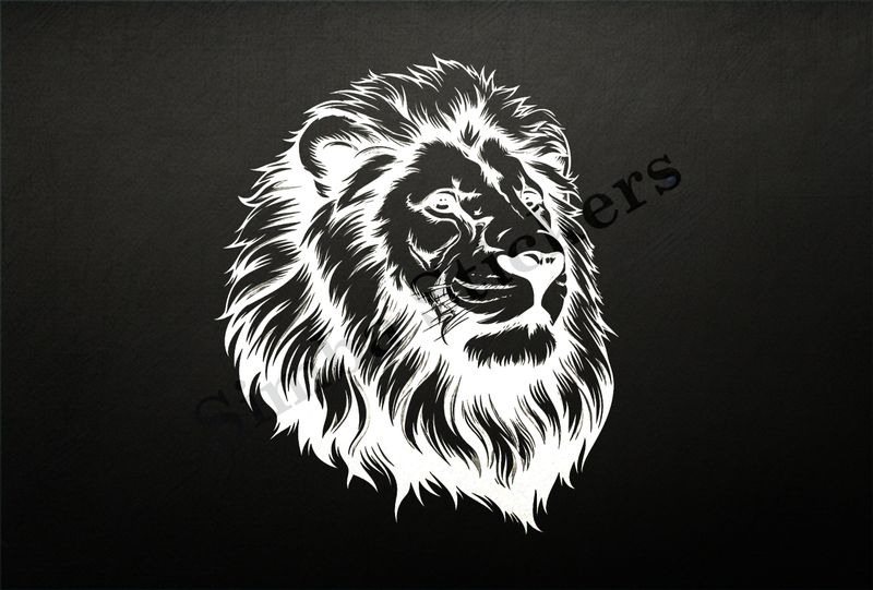 Majestic-looking lion, outline art