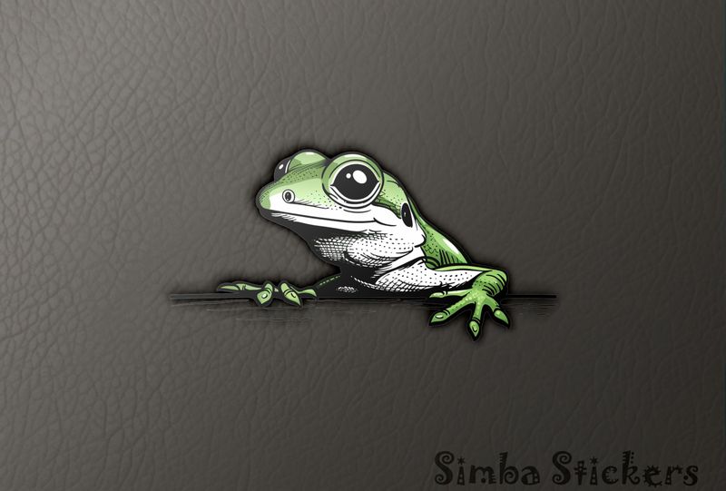 Lizard, green and white, holding on
