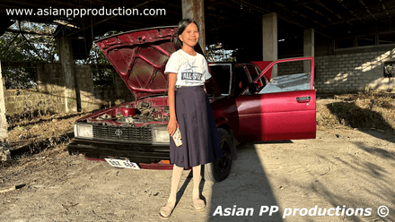 CustomVideo - 138 - Elz inspecting old Corolla