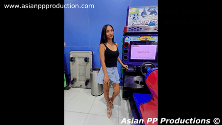 CustomVideo - 144 - Kass playing Mario Kart