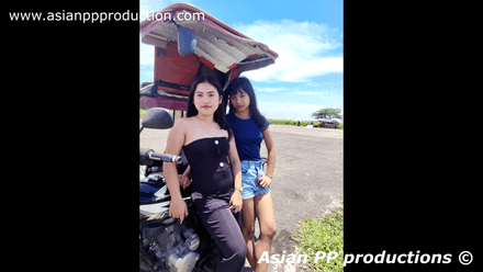 CustomVideo - 135 -Students kickstart &amp; revving trycicle