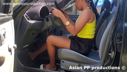 852 B - Inday pumping pedals in slides and barefeet Pedal Cam