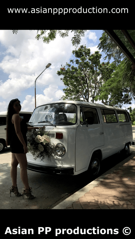 905 - Mikay revving bridal car mobile