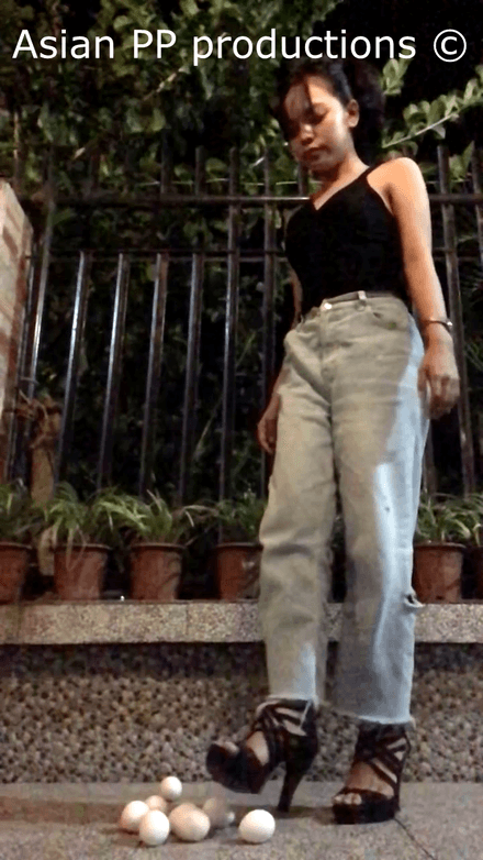 898 - Jenny Eggs crack