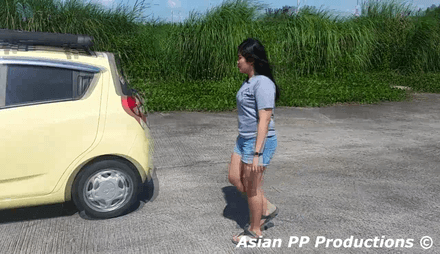 CustomVideo - 013 - Ursula trouble with car