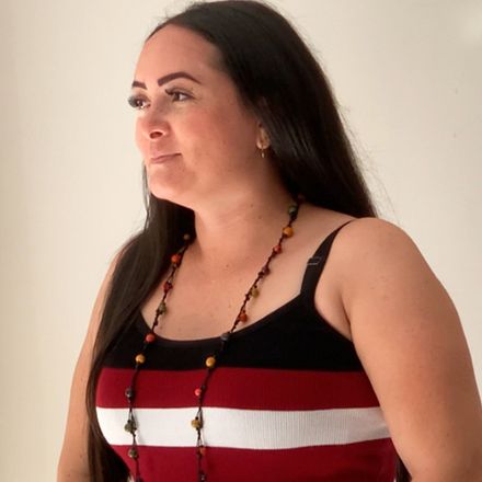 Susanna: submissive headshave