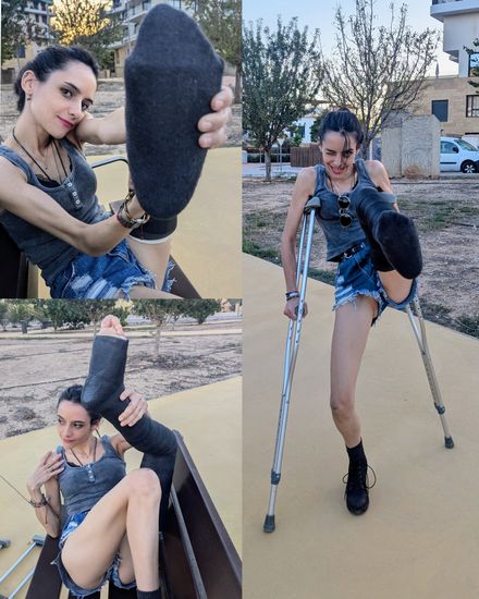 LLC almost falls, long crutching, sock-toes by Matilda