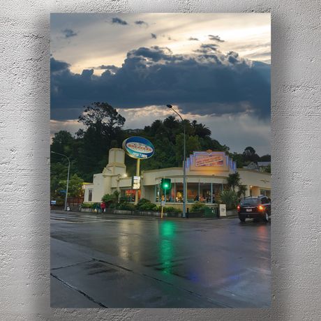 Breakers Restaurant in Napier New Zealand at Dusk After Rain Photo Download