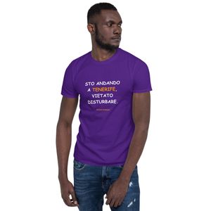Tenerife T-shirt in bianco: Sto andando a Tenerife, vietato disturbare.