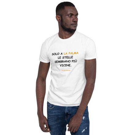 T-shirt in nero: Solo a La Palma le stelle sembrano più vicine.