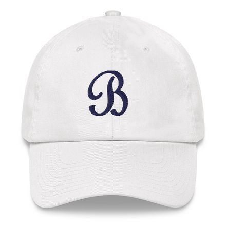 Hat with navy label &quot;B&quot; 