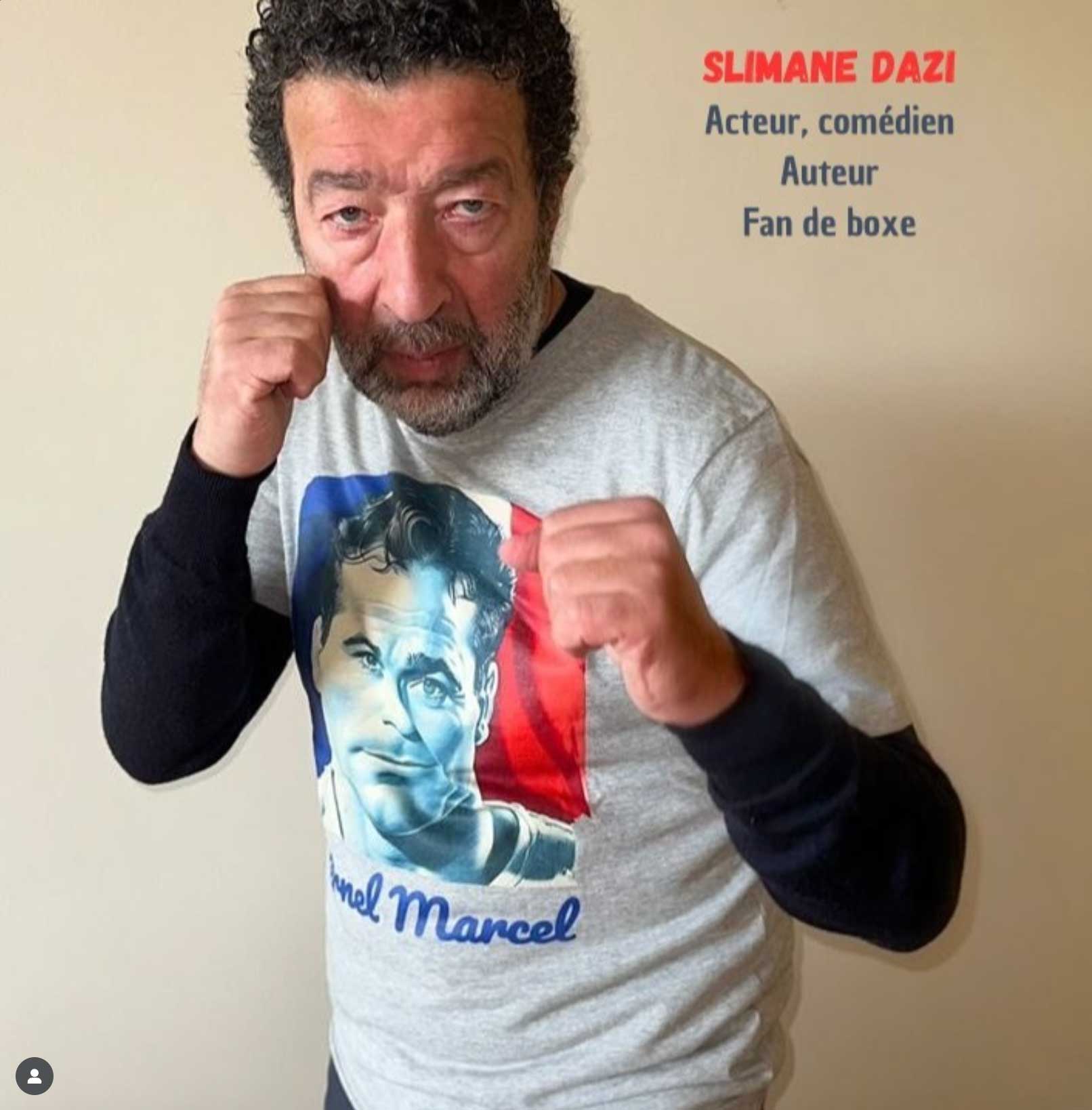 Slimane Dazi portant un produit de la collection Éternel Marcel