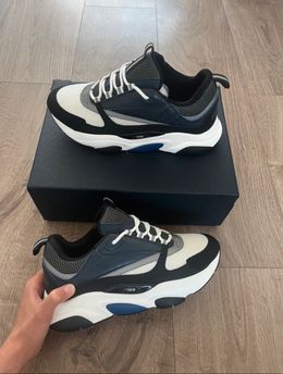 Dior B22