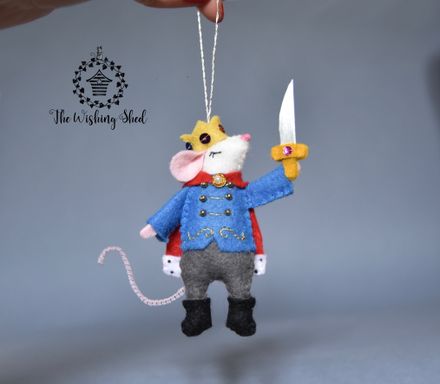 Prince Charming Mouse - Felt Sewing Pattern - The Wishing Shed 