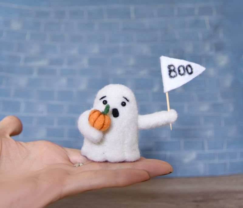 Little Ghost - Halloween Needle Felting Pattern PDF - Tutorial  