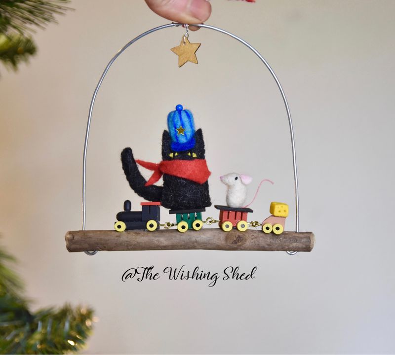 Christmas Train Kitty With Mouse Friend 