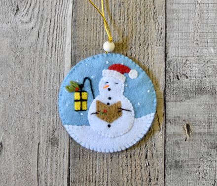 Carol Singing Snowman -  Felt Sewing Pattern Festive Decoration - Christmas Tree Ornament 