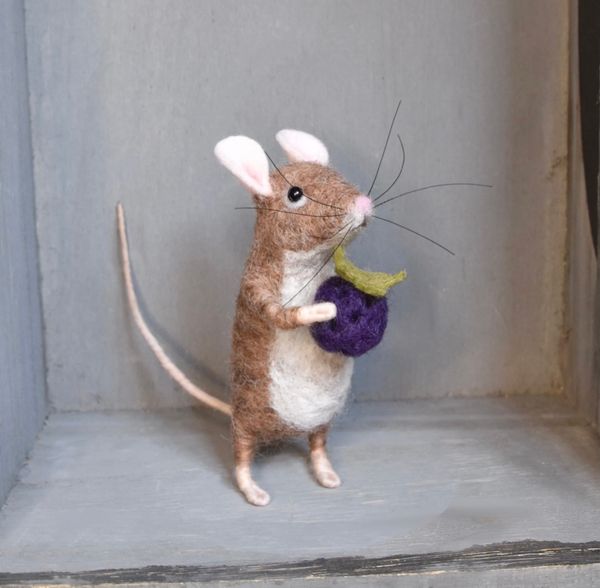 Blackberry Field Mouse - Needle Felting Pattern PDF