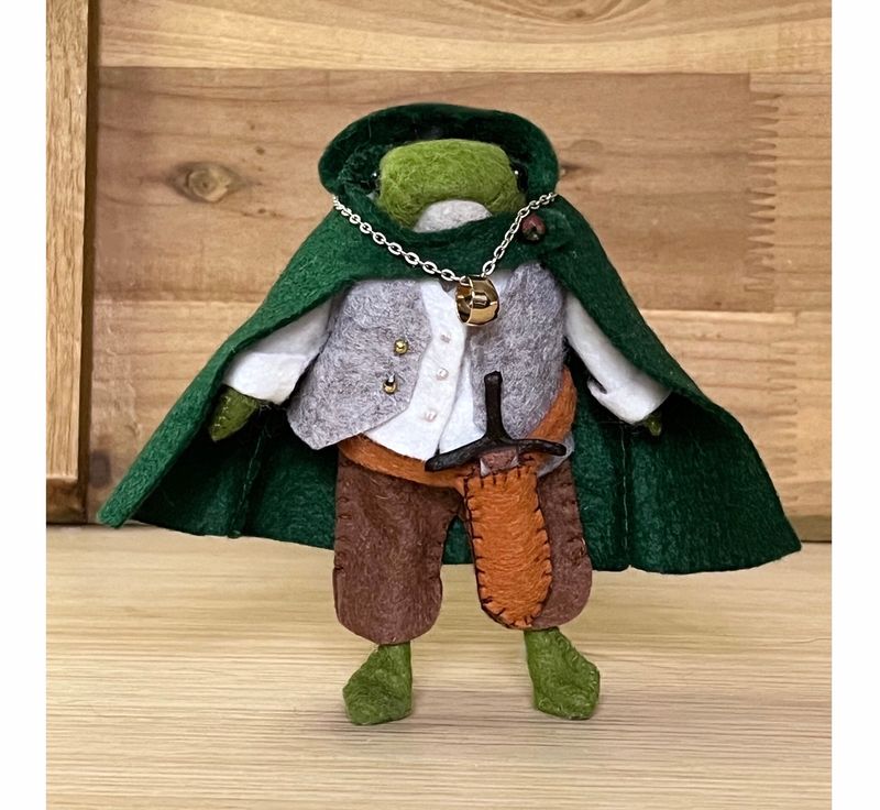 PDF Miniature Hobbit Outfit Sewing Pattern for Frog and other small animal dolls
